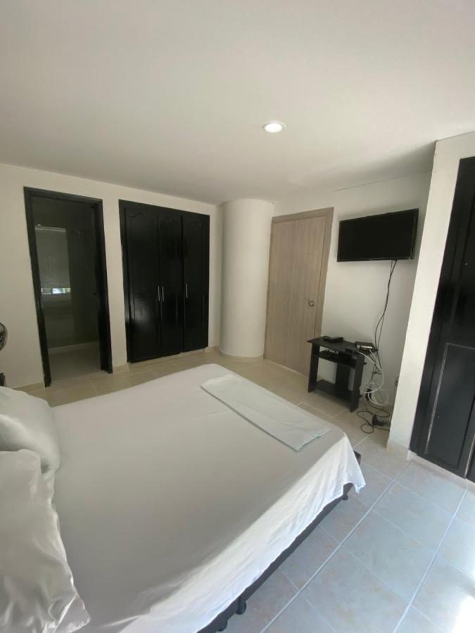 Apartaestudio Amoblado Con Excelente Ubicacion Apartment Pereira Bagian luar foto